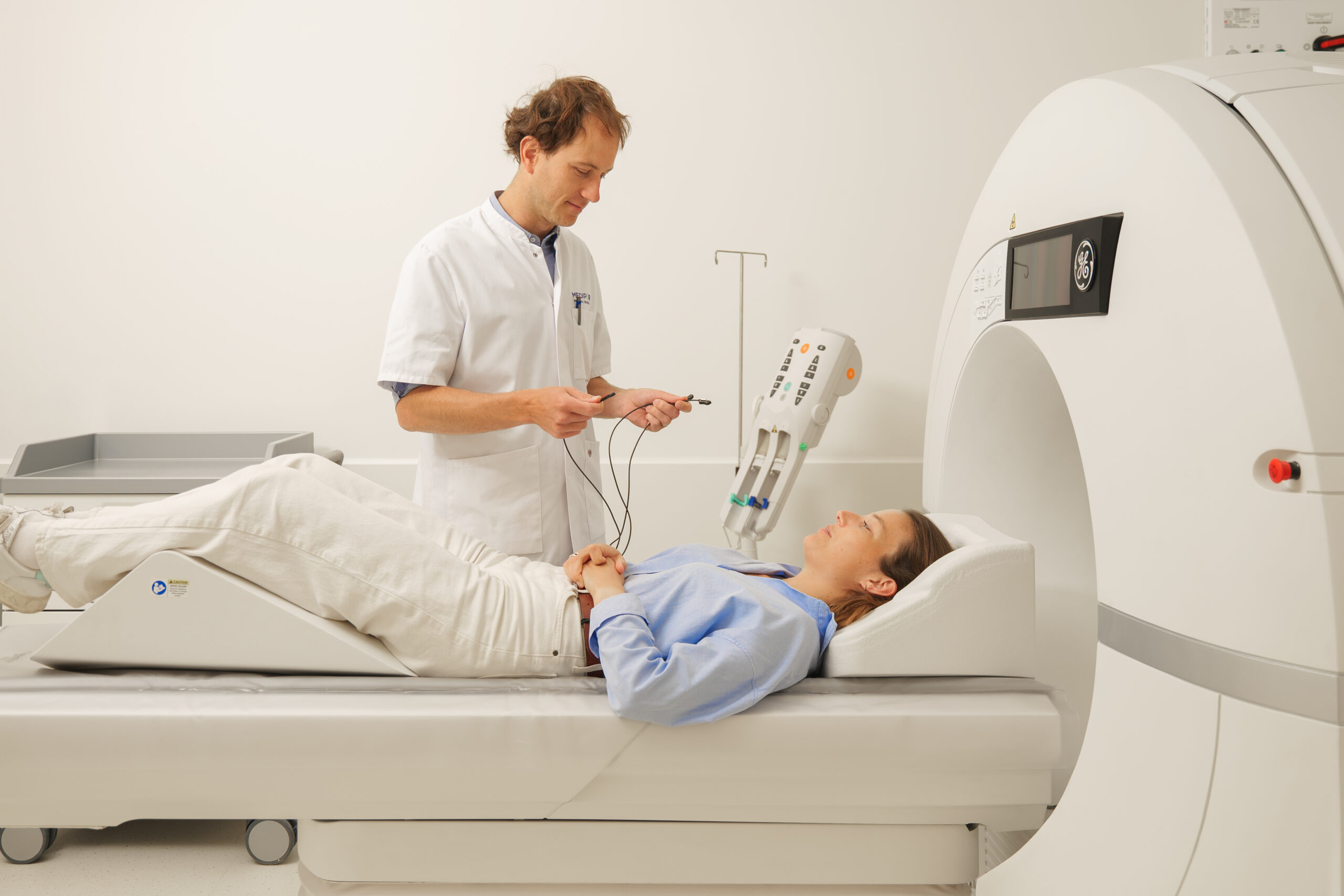 Patient undergoing a longevity health check at Mediport clinic focused on preventive medicine and long-term health